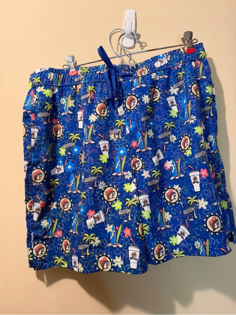 Buc-ee’s men’s swim trunks size large